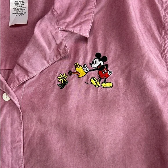 Disney Pink Short-Sleeve Button-Down Shirt with Embroidered Mickey & Motifs - Picture 4 of 10